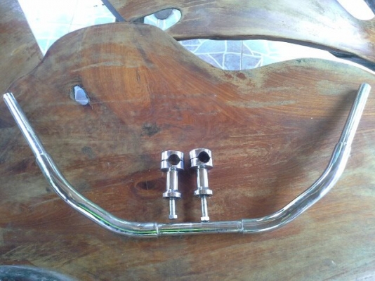 ขายแฮนด์นิ้ว ทรงปีกนก พร้อมตุ๊กตาแฮนด์