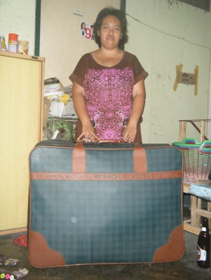 ขายกระเป๋าเดินทางใบใหญ่