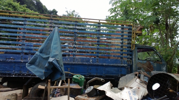 (จองแล้วจากจ.เพชรบูรณ์)6ล้อรั้วNPR115แรง เดิมๆ หัวเดิม เครื่องดี เกียร์ดี(ขายตามสภาพ) เอกสาร ม.79