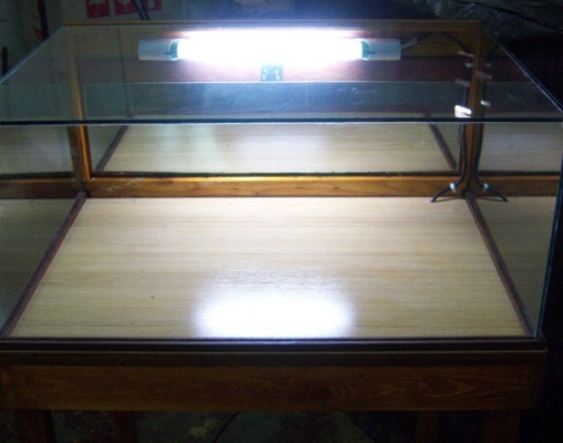 ขายตู้โชร์พระสภาพดี ราคาถูก อยู่จรัญ13 ติดต่อ 083-0005517