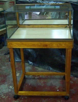 ขายตู้โชร์พระสภาพดี ราคาถูก อยู่จรัญ13 ติดต่อ 083-0005517