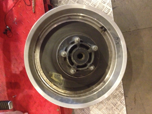 หล้อหลัง HONDA  X4