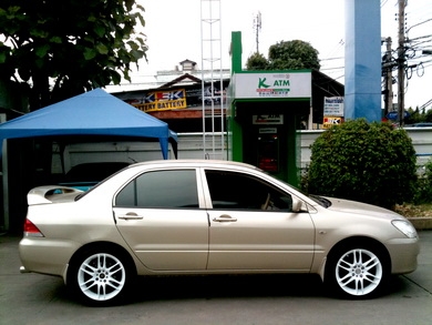 2005 Mitsubishi New Lancer 1.6 GLXI-MT แม็กซ์ 17 นิ้ว เบาะหนังเซนเซอร์ถอยหลังบอกตำแหน่งวิทยุซีดี กระจกไฟฟ้าเซนทรัลล็อคทะเบียนพร้อมโอน หรือ จัดไฟแนนท์ได้ 2005 Mitsubishi New Lancer 1.6 GLXI-MT แม็กซ์ 17 นิ้ว เบาะหนังเซนเซอร์ถอยหลังบอกตำแหน่งวิทยุซีดี กระจกไฟฟ้าเซนทรัลล็อคทะเบียนพร้อมโอน หรือ จัดไฟแนนท์ได้
