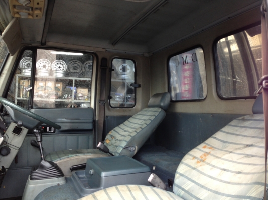 หัวเก๋ง ISUZU Rocky 175