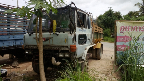 6ล้อดั้มเรือ HINO KR300  150แรง เครื่องEH300 ยาง9....