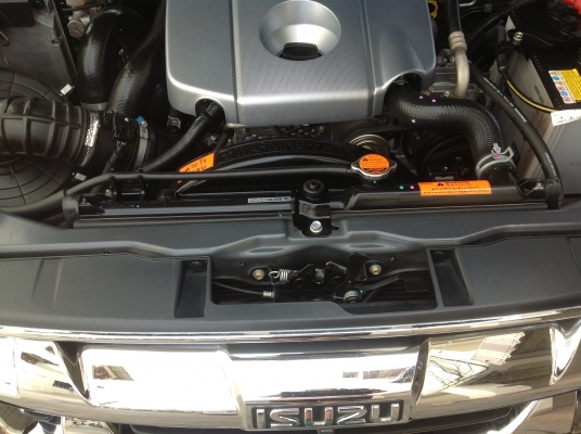 ขาย. D-max. Hi-Lander 2.5 ปี2011 ปลายปี มือ1 มือเดียว. รถสดมากครับ รถครูผู้หญิงใช้. ใช้งานน้อย  รุ่น SUPER. Titaniun กล้องหน้า-หลัก จากศูนย์