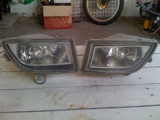 ขายไฟสปอตไลท์น่าจะของนิสสัน ของสวยครบขายถูกๆ-รีเลย์ช่วยสตาร์ท