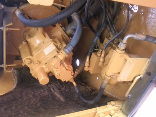 SUMITOMO SH60 เครื่อง 4JB