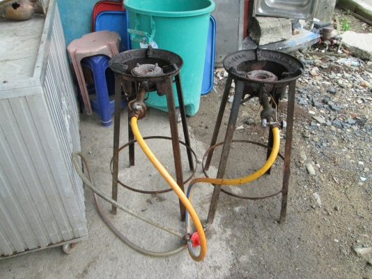 เตาแก็สหนาทน  ใช้น้อย  พร้อมขา 2 ตัว  หัวเร่ง  วาวพร้อม