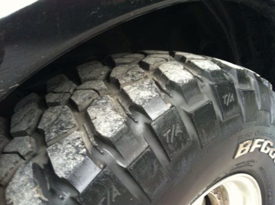 ขายยางBF 265/75/16 ปี2009 ราคา17500