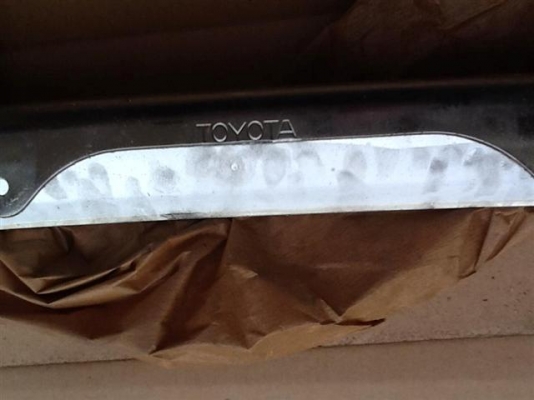 ขายกันชนหน้า TIGER ชุบของแท้ใหม่แกะกล่อง