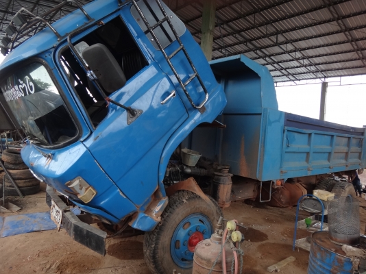 ขายด่วน  รถหกล้อดัมพ์ HINO  KL  พร้อมใช้งาน