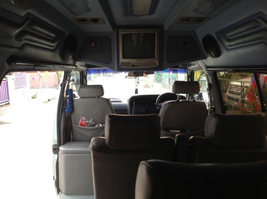 ขายด่วนครับ รถตู้ TOYOTA HIACE COMMUTER  แต่ง vip แบบจัดเต็ม ติดต่อ คุณวรวัฒน์ 0815464118