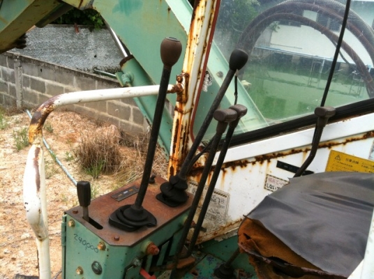 รถขุดkubota kh 26