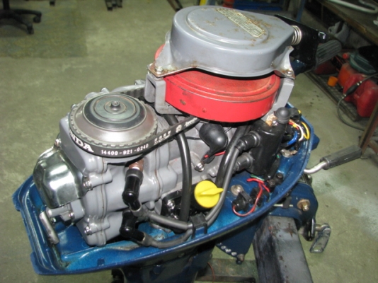 ฮอนด้า 10 แรง 4 จังหวะ(ขายแล้วครับ) ฮอนด้า 10 แรง 4 จังหวะ(ขายแล้วครับ)