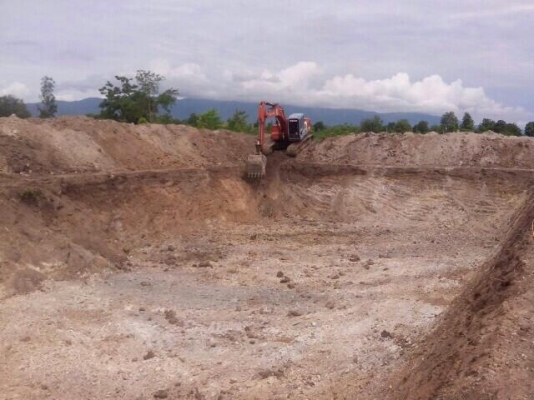 ลดราคา ต้องการขายด่วน แบคโฮ HITACHI EX200-3 รถสวย พร้อมใช้งาน รถบ้านยังทำงานอยู่