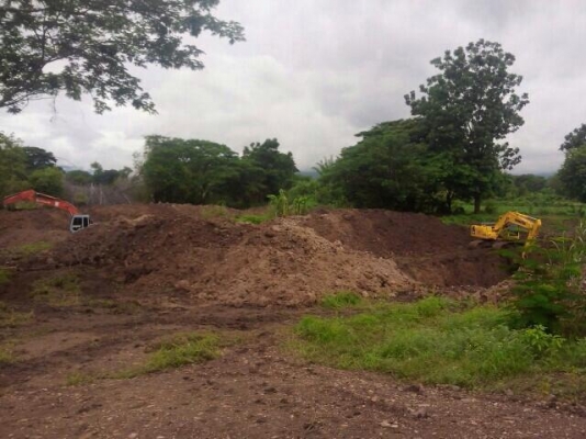 ลดราคา ต้องการขายด่วน แบคโฮ HITACHI EX200-3 รถสวย พร้อมใช้งาน รถบ้านยังทำงานอยู่