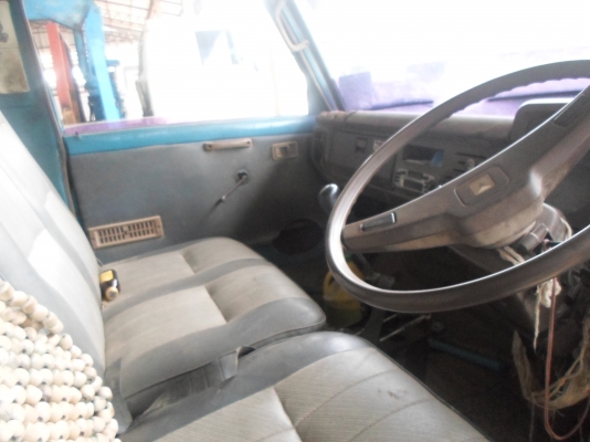 ขายรถ 4 ล้อ โตโยต้า รุ่น ไอ้หนุ่มทางหลวง