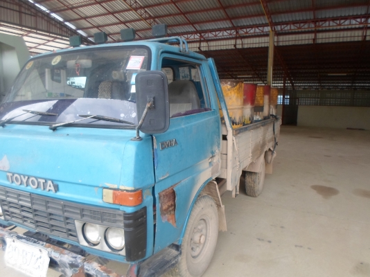 ขายรถ 4 ล้อ โตโยต้า รุ่น ไอ้หนุ่มทางหลวง