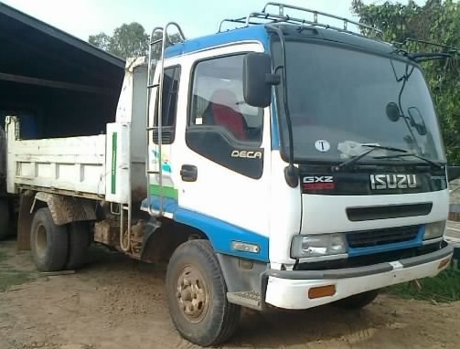ISUZU DECA 195 HP 6HE1 หกล้อดั๊มพ์ กระบะดั๊มพ์เหล็ก 6 ตันความยาว 3.60 เมตรสภาพสวย เครื่องแห้งแรงดีไม่มีเยิ้ม ภายในเก๋งคอนโซลสวยครบพร้อม แอร์เย็น พ.เพาเวอร์ ก.ไฟฟ้า ระบบเบรคทริ๊ปฟี้ ช่วงล่างคัชซีสวยเดิมๆ ยาง 8.25 ขอบ 16 สภาพดี 70\% พร้อมบรรทุกพร้อมใช้งาน เอ ISUZU DECA 195 HP 6HE1 หกล้อดั๊มพ์ กระบะดั๊มพ์เหล็ก 6 ตันความยาว 3.60 เมตรสภาพสวย เครื่องแห้งแรงดีไม่มีเยิ้ม ภายในเก๋งคอนโซลสวยครบพร้อม แอร์เย็น พ.เพาเวอร์ ก.ไฟฟ้า ระบบเบรคทริ๊ปฟี้ ช่วงล่างคัชซีสวยเดิมๆ ยาง 8.25 ขอบ 16 สภาพดี 70\% พร้อมบรรทุกพร้อมใช้งาน เอ