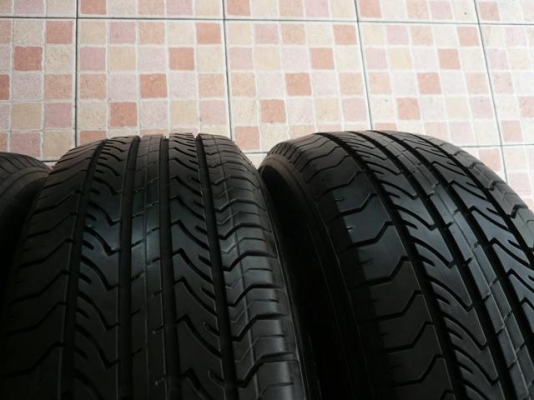 ขายยาง MICHELIN ENERGY----195-65-15---- ดอกแน่นๆ (1ชุด)