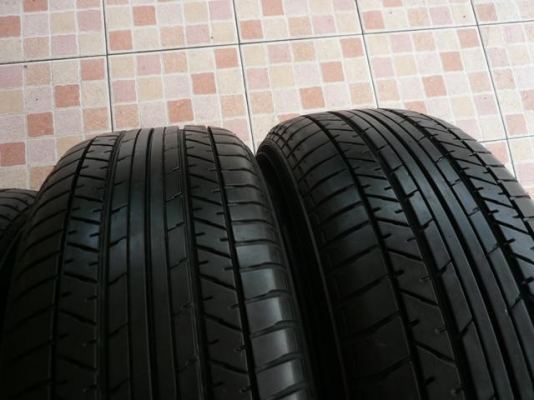 ขายยาง YOKOHAMA----215-60-17----ปี12 สวยๆ (1ชุด)