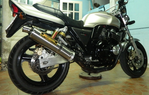 ขาย cb 400 ปี 97 ทะเบียนแท้ สมอ.  โอนขนส่ง