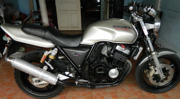 ขาย cb 400 ปี 97 ทะเบียนแท้ สมอ.  โอนขนส่ง