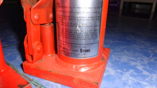 แม่แรงกระปุก 5 ตัน (เก่าญี่ปุ่น สภาพ 90 เปอร์เซ้นอัพ)