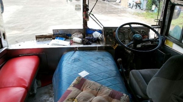 ขายรถบัสพัดลม HINO เครื่อง EH700 168 แรงม้า ยาว 5.50 เมตร ราคา 250000