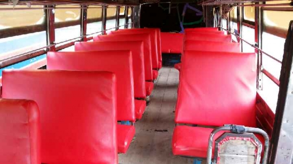 ขายรถบัสพัดลม HINO เครื่อง EH700 168 แรงม้า ยาว 5.50 เมตร ราคา 250000