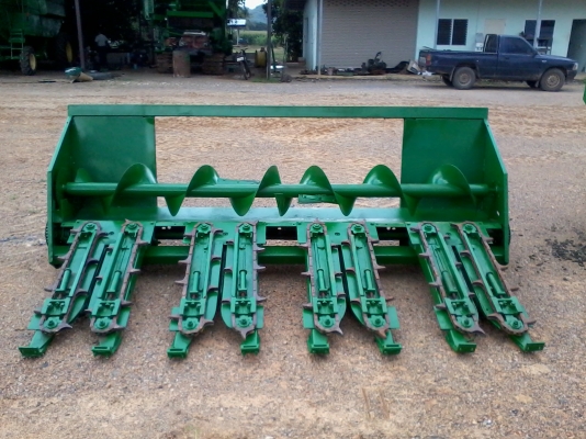 หัวเกี่ยวข้าวโพด หัวเกี่ยวข้าวโพด