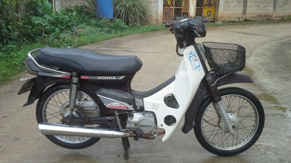 ดรีมคุรุสภาทะเบียนโอนภาษีขาดปีกว่าเดิมๆขายถูกๆ11000บาท