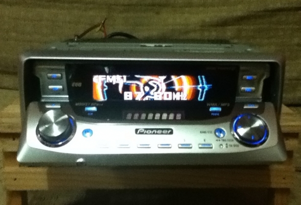 ขายวิทยุ Pioneer รุ่น DEH-P9650MP (24bit)เล่นMP3/CD-R/RW  สภาพสวยจัดๆๆ ขาย 3400.-