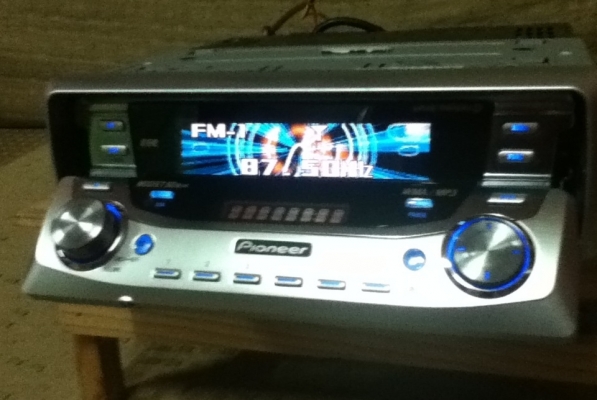 ขายวิทยุ Pioneer รุ่น DEH-P9650MP (24bit)เล่นMP3/CD-R/RW  สภาพสวยจัดๆๆ ขาย 3400.-