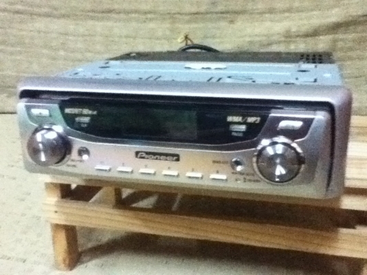 ขายวิทยุ Pioneer รุ่น DEH-P9650MP (24bit)เล่นMP3/CD-R/RW  สภาพสวยจัดๆๆ ขาย 3400.-
