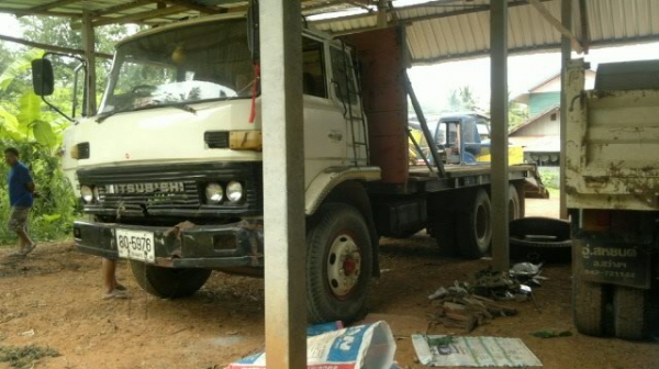 ขายด่วนไอ้หลงหางปลา ขึ้นแบ็คโฮ200สบายเพลาเดียวมีสโลว์ สภาพสวยสุดๆ ราคาคุยกันได้รีบโทร0801495375 0843923995