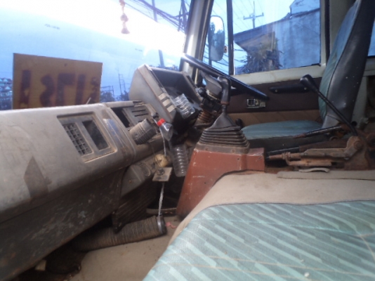 ขายISUZU Rocky 175 แรง 2 เพลา สโลว์ ล็อกเล็ก เพลาใหญ่ 200 เกียร์เดิม เบรคน้ำมัน ลมดัน คัสซีเดิมทะเบียนปราจีน