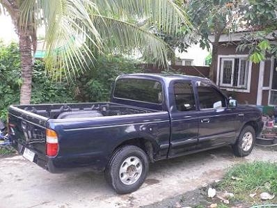 ขายรถกระบะ FORD RANGER 2.5 XLT SUPERCAB ปี2002 สีน้ำเงิน ขายรถกระบะ FORD RANGER 2.5 XLT SUPERCAB ปี2002 สีน้ำเงิน