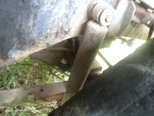 ขาย land 4x4 เครื่องเดิม เกียร์เดิม มีทะเบียนพร้อมโอน