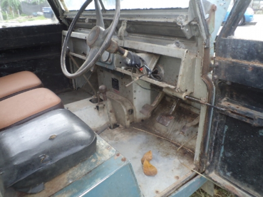 ขาย land 4x4 เครื่องเดิม เกียร์เดิม มีทะเบียนพร้อมโอน