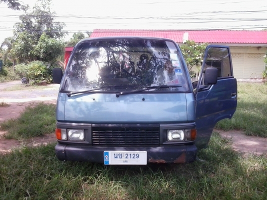 ขายรถตู้ NISSAN ปี 35 รถบ้าน เดิมๆ ทั้งคัน สภาพสวย พร้อมโอน