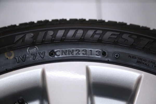 ขายล้อแม็ก SUZUKI SWIFT ขนาด 16 นิ้ว พร้อมยางป้ายแดง ปี13 ขายล้อแม็ก SUZUKI SWIFT ขนาด 16 นิ้ว พร้อมยางป้ายแดง ปี13