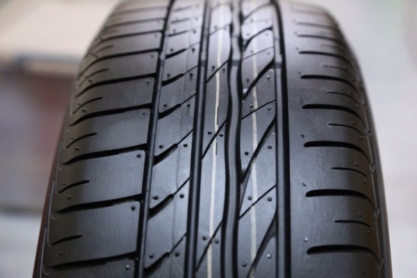 ขายล้อแม็ก SUZUKI SWIFT ขนาด 16 นิ้ว พร้อมยางป้ายแดง ปี13 ขายล้อแม็ก SUZUKI SWIFT ขนาด 16 นิ้ว พร้อมยางป้ายแดง ปี13