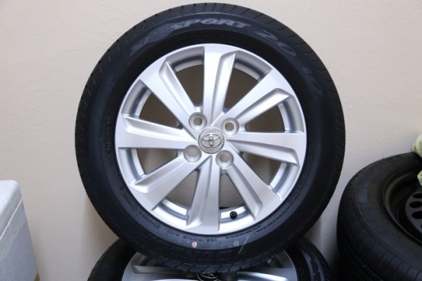 ขายล้อแม็ก New! TOYOTA VIOS ขอบ 15 พร้อมยางป้ายแดง ปี13