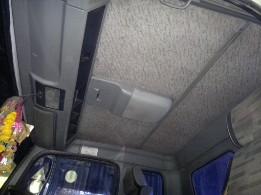 ขายรถเกี่ยวข้าวสามชุกการช่าง + พร้อมรถเทรลเลอร์ 10 ล้อ