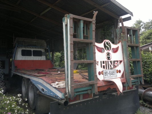 ขายรถเกี่ยวข้าวสามชุกการช่าง + พร้อมรถเทรลเลอร์ 10 ล้อ