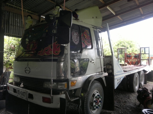 ขายรถเกี่ยวข้าวสามชุกการช่าง + พร้อมรถเทรลเลอร์ 10 ล้อ