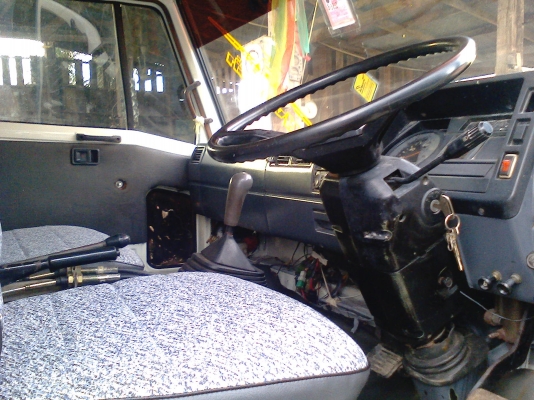 HINO FB ปี 38 เครื่อง WO4D120 พวงมาลัยเพาร์เวอร์ Fหน้าหลัง HINO FB ปี 38 เครื่อง WO4D120 พวงมาลัยเพาร์เวอร์ Fหน้าหลัง