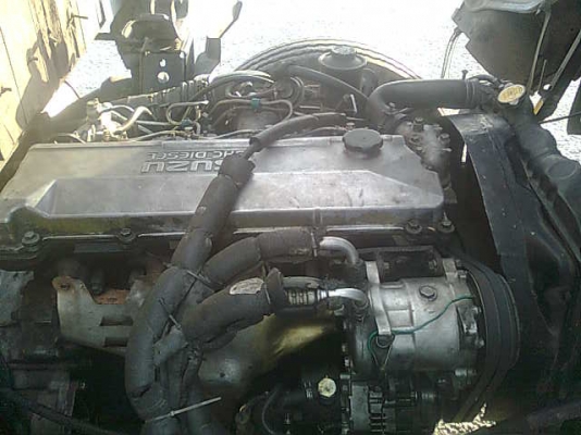 ต้องการขาย / รถ 6 ล้อ ISUZU NPR120 ปี 40 เครื่องฝาขาว ต้องการขาย / รถ 6 ล้อ ISUZU NPR120 ปี 40 เครื่องฝาขาว